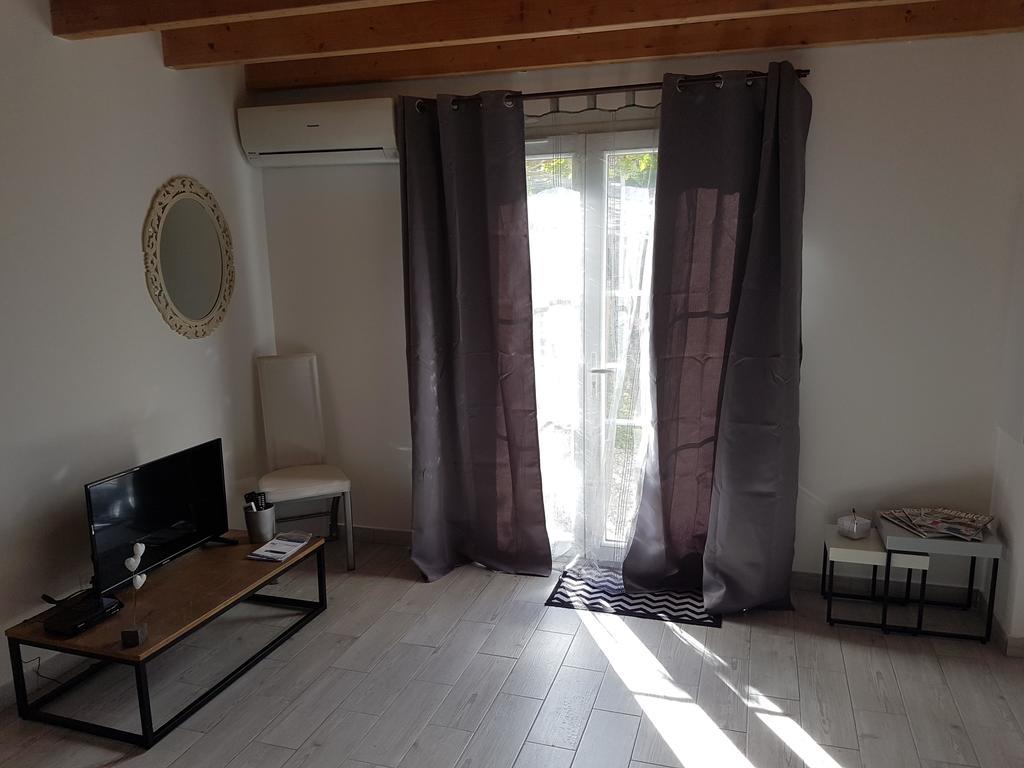 Residence E Scaravaglie คอร์เต ภายนอก รูปภาพ